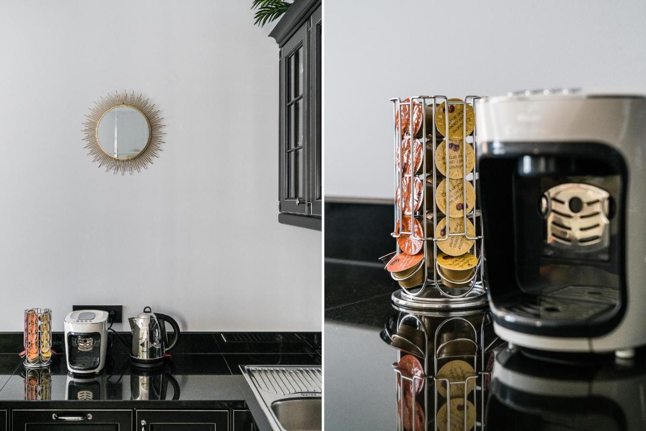 סופוט Sanhaus Apartments - Capri - Apartamenty 200 Metrow Od Plazy I Deptaka מראה חיצוני תמונה